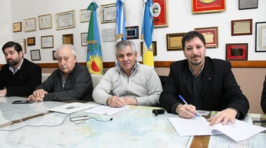 Britos firmó convenio para generar nuevos espacios de estudios superiores en Chivilcoy