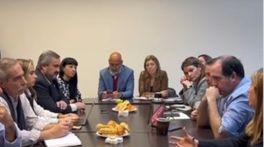 Con varios por la cuarta, legisladores recibieron a la mesa de enlace provincial