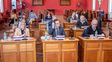 Laguzzi no se presentó en el Concejo y hubo críticas de Juntos