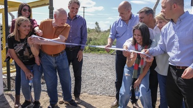 Katopodis pasó por Pehuajó para inaugurar cloacas en una localidad