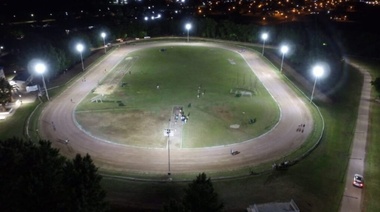 Recoulat inauguró obras en el polideportivo de Trenque Lauquen