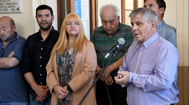 Britos anunció un bono de $50.000 por el día del empleado municipal