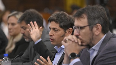 Con firmas por la cuarta, PBA convenió con municipios la compra de bienes de capital