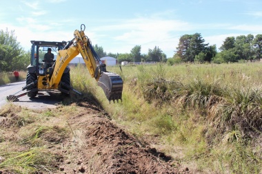 El municipio avanza con los trabajos de limpieza de desagües pluviales