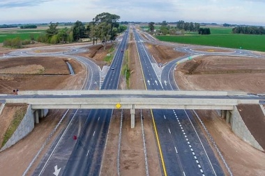 Concejales de UxP piden al gobierno la finalización de Autopista en Ruta 7
