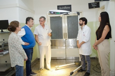 El hospital bragadense incorporó una nueva lámpara para el quirófano