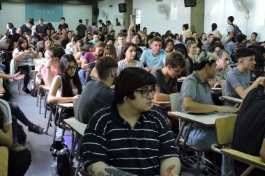 Tras acuerdo gobierno-UBA, Tavela advirtió: "hay otras 60 universidades"
