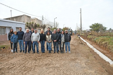 Britos recorrió obras de construcción de un desagüe pluvial en Chivilcoy