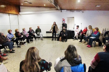 Presentan el Certamen “Mayores con Derechos” en los centros de jubilados de Junín