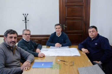 Martínez recibió a directivos de Camuzzi por el gasoducto en América