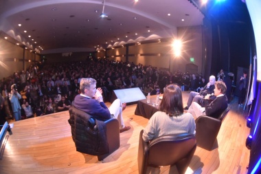 Evolución UCR puso un pleno sobre Manes y hubo apoyo desde la cuarta
