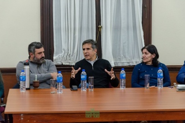 Martínez puso en marcha la "Mesa Social" en Rivadavia por la crisis