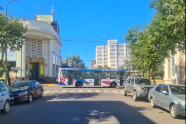 Llovet insistió por subsidios para el transporte público con mensaje a Arata