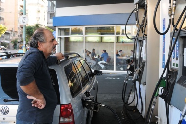 YPF confirmó que aumentará sus precios el viernes 3 de enero