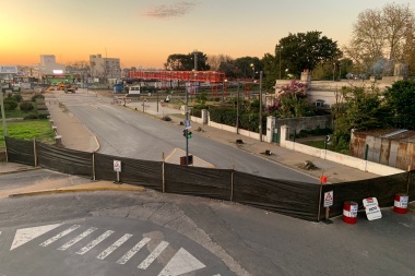 Sin acuerdo: cruce en redes por la obra del Paso Bajo a Nivel