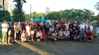 Intendentes, legisladores, concejales y dirigentes de la cuarta en Lincoln, con la JR