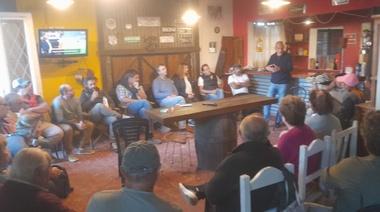 Gentile recibió a productores de Nueve de Julio por el tema anegamientos en campos