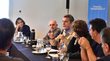 Con presencia de la cuarta, Massa y el FR llamaron a la unidad del peronismo