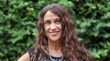 Elsa Drucaroff presenta una conferencia sobre el rol del feminismo en el contexto político actual