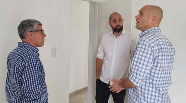 Intendentes peronistas presentaron lista: "unidad o motosierra"