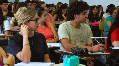 Media sanción al proyecto para financiar las universidades
