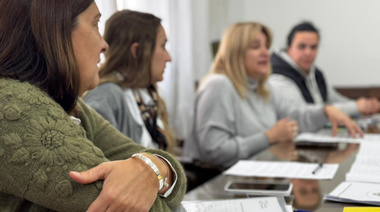 Revilla anunció el inicio de la escrituración histórica del barrio San Remo