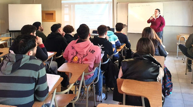 Docentes de la Unnoba se pliegan al paro nacional y marcha universitaria