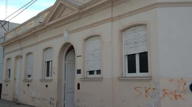 El Consejo Escolar de Junín también se "pintó de celeste"