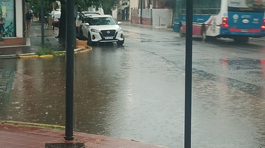 Ante el alerta por tormentas fuertes, municipios de la región adoptan medidas de emergencia