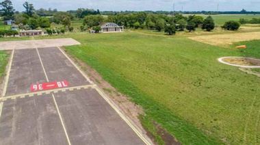 Junín moderniza su aeródromo con un nuevo sistema de balizamiento