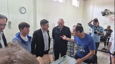 Kicillof en General Pinto: “Con Milei la casta está feliz, pero las fábricas están cerrando”