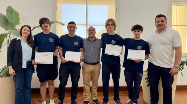 Talento local: Recoulat felicitó al equipo de Robótica que brilla en la Liga Nacional