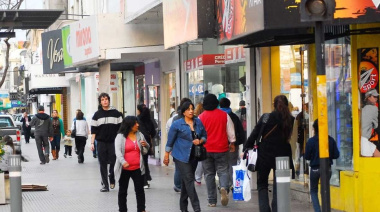 Comercios cerrarán a las 17 horas los días 24 y 31 tras un acuerdo entre el SEC y la Cámara Empresaria