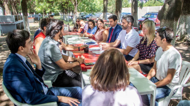 Municipio firmó convenios con clubes para el programa Escuelas Abiertas de Verano 2026