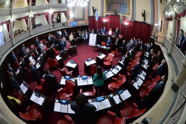 2025: Año de renovación de bancas de senadores en la cuarta