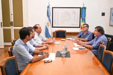 Recoulat y Miranda analizaron con Sileoni obras escolares en T. Lauquen