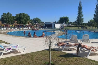 Ola de calor: cinco distritos de la cuarta en alerta rojo y catorce en amarillo