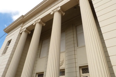 El municipio de Trenque Lauquen depositó sueldos con el aumento de enero