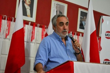 "La intervención planteada por Milei es inconstitucional, inadmisible e innecesaria"