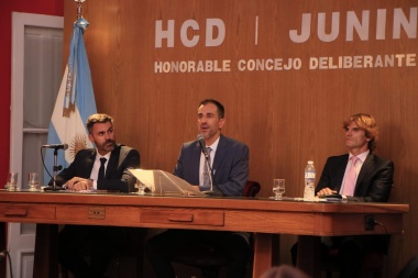 Petrecca abrió sesiones, realizó anuncios y dejó reclamos a Kicillof y Milei