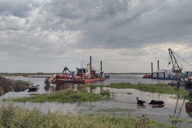 Alertan por la paralización de las obras de dragado del Río Salado