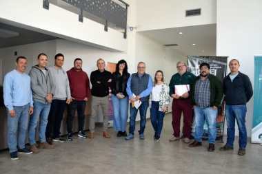 Gentile compartió un desayuno de trabajo con empresarios y emprendedores