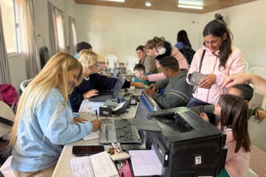 Se realizaron más de 200 trámites en un nuevo operativo de documentación