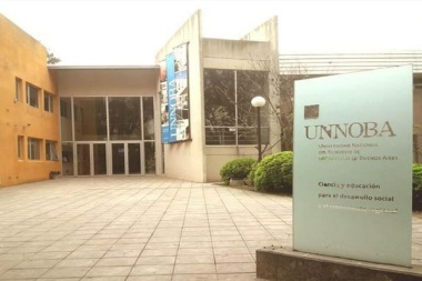 Docentes universitarios paran y se movilizan por mejores salarios