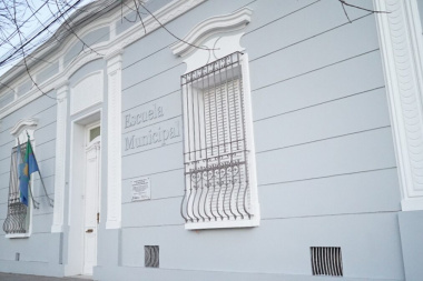 Avanzan con la puesta en valor del edificio de la Escuela Municipal de Trenque Lauquen