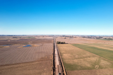 La Provincia reactivó las obras de pavimentación en la Ruta del Cereal