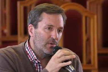 Esponda:  "Controlar y auditar sí, desarmar por no estar de acuerdo, no"