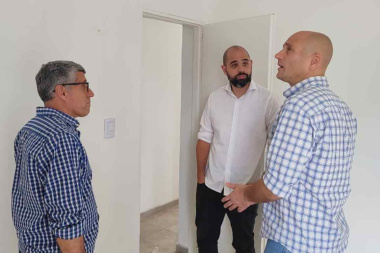 Intendentes peronistas presentaron lista: "unidad o motosierra"