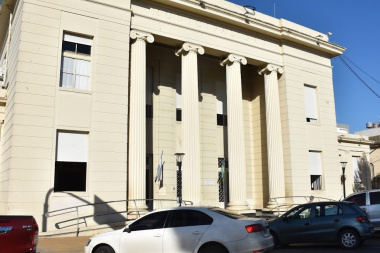 La administración Recoulat y los gremios acordaron un nuevo aumento salarial