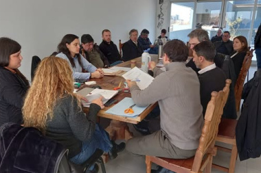 Avanza con la construcción de 30 viviendas: se abrieron los sobres de licitación